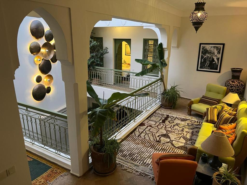 Three-Bedroom House,1465966358:JPEG